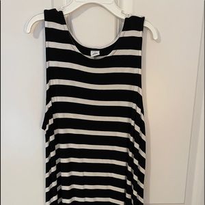 Old navy black and white dress